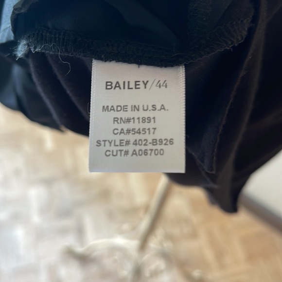 Bailey/44 - Picture 4 of 6